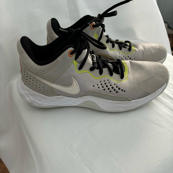Nike Men’s Fly By Mid 3 Light Iron Ore Sneakers Basketball Shoes
Size 7.5 Mesh main image 4